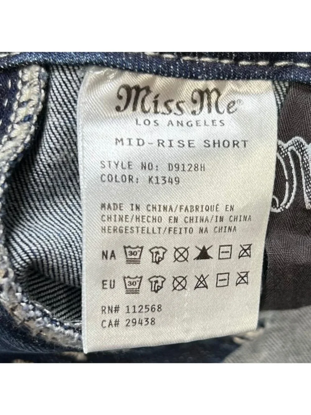 Miss Me 29 Mid-Rise Short Denim Jean Casual Embellished